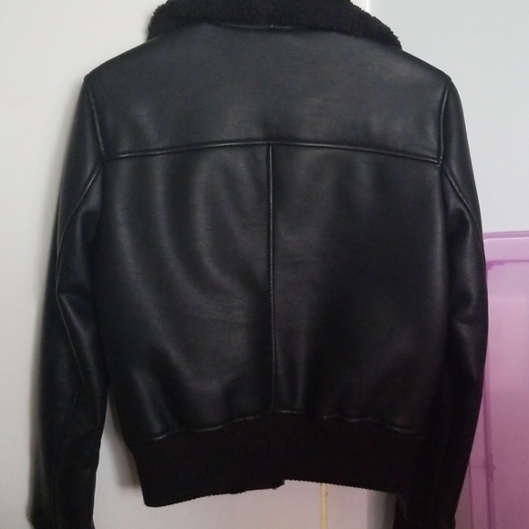 Express Jacket - Picture 3 of 3